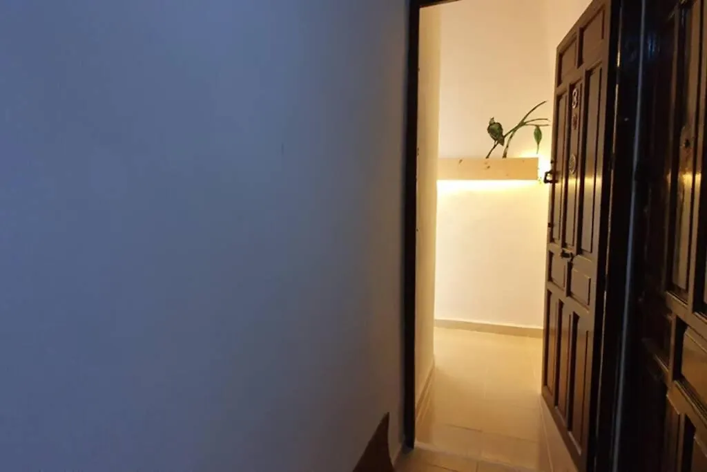 Apartamento suite San Roque. Street Lecha Marzo. Sevilla