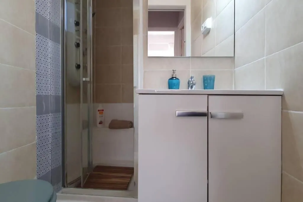 Apartamento suite San Roque. Street Lecha Marzo. Sevilla España