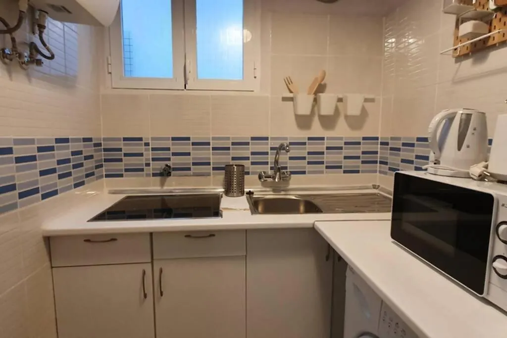 Apartamento suite San Roque. Street Lecha Marzo. Sevilla